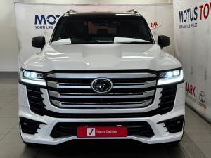 Toyota Land Cruiser 300 3.5T ZX - Image 4