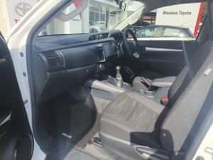 Toyota Hilux 2.4GD-6 single cab Raider manual - Image 7