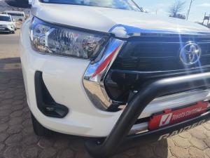 Toyota Hilux 2.4GD-6 single cab Raider manual - Image 16