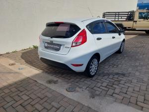 Ford Fiesta 5-door 1.0T Ambiente - Image 2