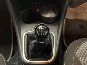 Volkswagen Polo sedan 1.6 Comfortline - Image 11