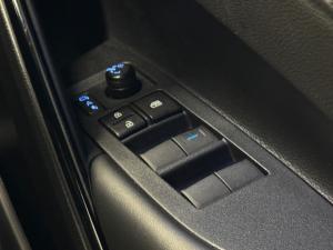 Toyota Corolla Cross 1.8 Hybrid GR-Sport - Image 18