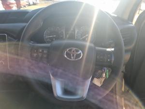 Toyota Hilux 2.4GD-6 double cab 4x4 Raider auto - Image 8