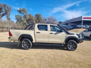 Toyota Hilux 2.4GD-6 double cab 4x4 Raider auto - Image 3