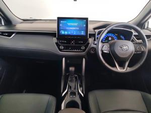 Toyota Corolla Cross 1.8 HEV XS - Image 8