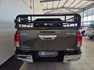Toyota Hilux 2.4GD-6 double cab Raider manual - Image 5