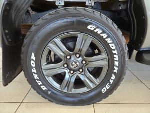 Toyota Hilux 2.4GD-6 double cab Raider manual - Image 18