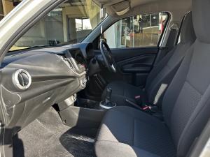 Toyota Vitz 1.0 XR manual - Image 7