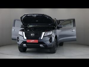 Nissan Navara 2.5DDTi double cab LE - Image 13