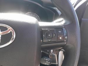 Toyota Hilux 2.4GD-6 double cab Raider manual - Image 10
