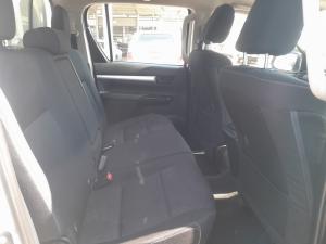 Toyota Hilux 2.4GD-6 double cab Raider manual - Image 16