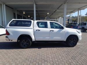 Toyota Hilux 2.4GD-6 double cab Raider manual - Image 3