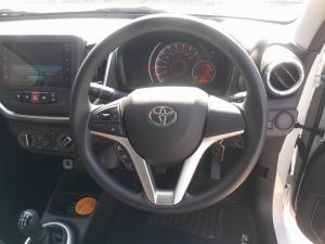 Toyota Vitz 1.0 XR manual - Image 8