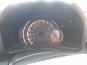 Toyota Vitz 1.0 XR manual - Image 10