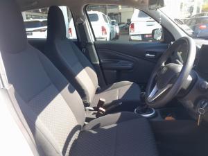 Toyota Vitz 1.0 XR manual - Image 14