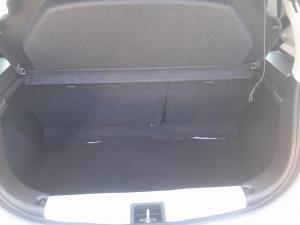 Toyota Vitz 1.0 XR manual - Image 16
