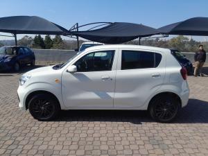 Toyota Vitz 1.0 XR manual - Image 21
