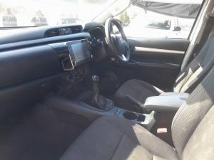 Toyota Hilux 2.4GD-6 double cab Raider manual - Image 7