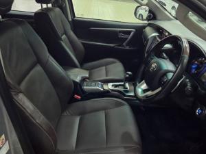 Toyota Fortuner 2.8GD-6 Raised Body automatic - Image 11