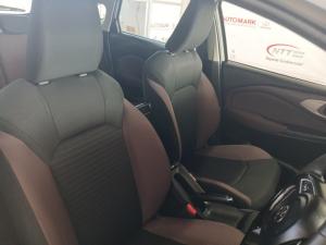 Toyota Starlet Cross 1.5Xs automatic - Image 19