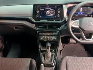 Volkswagen T-CROSS 1.0 TSI Life DSG - Image 12