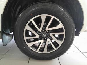Nissan Navara 2.3D SE automaticD/C - Image 11