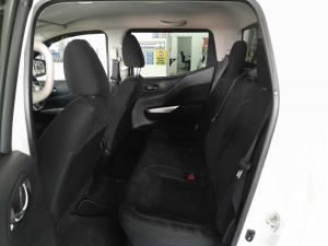 Nissan Navara 2.3D SE automaticD/C - Image 13