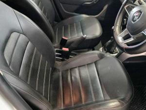 Renault Duster 1.5 dCI Dynamique - Image 11