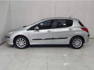 Peugeot 308 1.6 Premium - Image 2