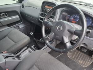 Nissan NP300 Hardbody 2.5TDi double cab Hi-rider - Image 8