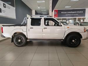 Nissan NP300 Hardbody 2.5TDi double cab Hi-rider - Image 2