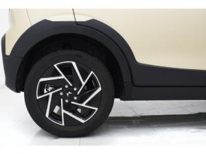Mahindra XUV 3XO 1.2T AX7L - Image 5