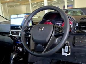 Mahindra XUV 3XO 1.2T MX3 manual - Image 12