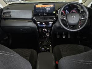Mahindra XUV 3XO 1.2T MX3 manual - Image 14