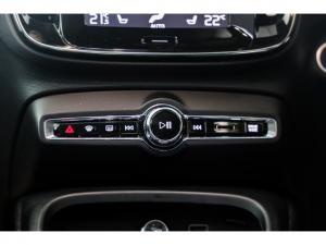 Volvo XC40 T5 AWD Inscription - Image 14