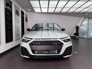 Audi A1 Sportback 30TFSI Black Edition - Image 2