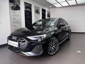 Audi A3 sedan 35TFSI S line - Image 1