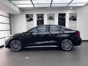 Audi A3 sedan 35TFSI S line - Image 4