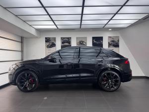 Audi Q8 45TDI quattro Black Edition - Image 4