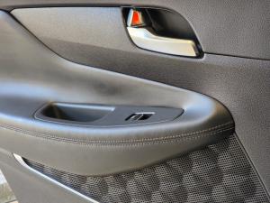 Hyundai Santa Fe 2.2D Executive - Image 7