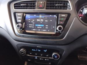 Hyundai i20 1.4 Fluid auto - Image 13
