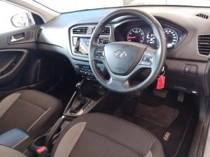 Hyundai i20 1.4 Fluid auto - Image 5