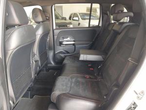 Mercedes-Benz GLB GLB220d 4Matic AMG Line - Image 10