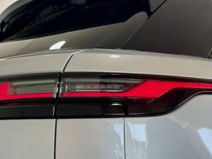 Land Rover Range Rover Velar D300 Dynamic SE - Image 8