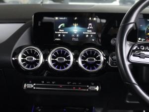 Mercedes-Benz GLA GLA200 - Image 12