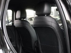 Mercedes-Benz GLA GLA200 - Image 18