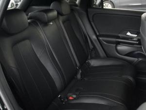 Mercedes-Benz GLA GLA200 - Image 20