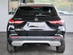 Mercedes-Benz GLA GLA200 - Image 8