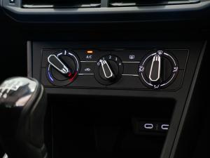 Volkswagen Polo hatch 1.0TSI - Image 10