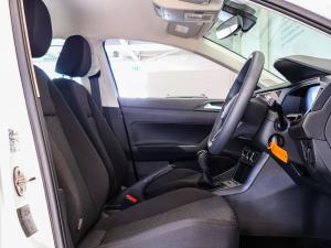 Volkswagen Polo hatch 1.0TSI - Image 13